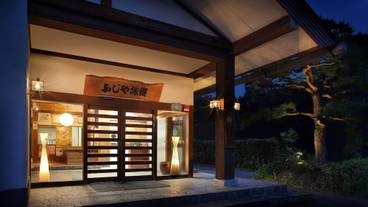 施設の入り口 / 15