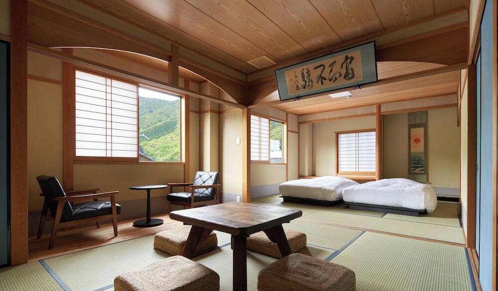 別館 2-3階 デラックス / 5