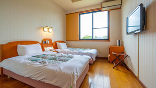 ツインルーム (14 sqm)