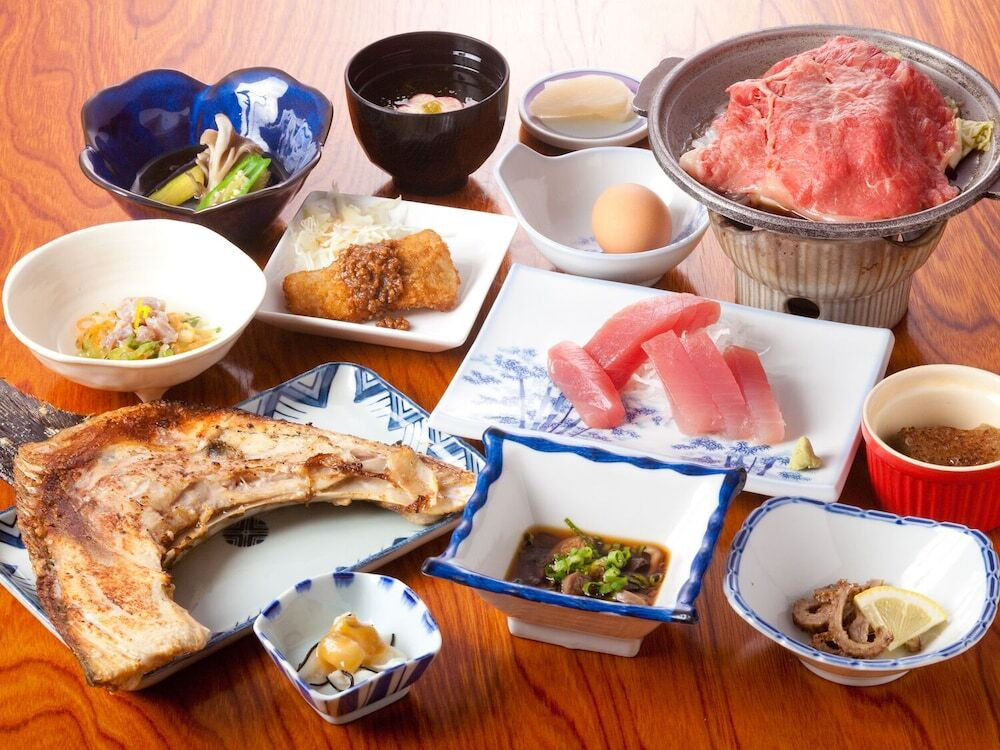 旅館のお食事処