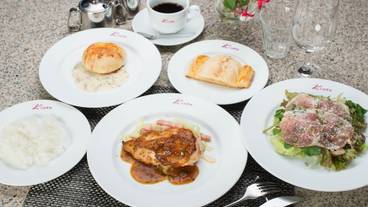 食事・飲み物 / 1