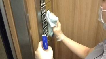 エレベーター / 1