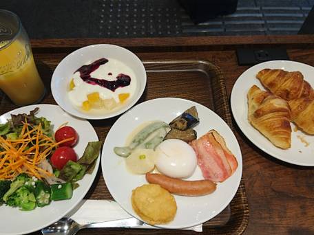 アパホテル＆リゾート 西新宿五丁目駅タワー / 5