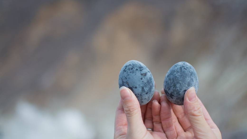 名物の黒たまご / 2