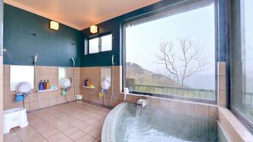 屋内スパ浴槽 / 1