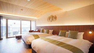 デラックス 4 人部屋 サウナ