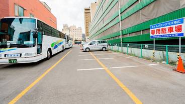 RV またはトラック用駐車場 / 13