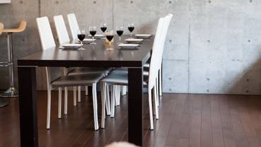 客室内のダイニングエリア / 18