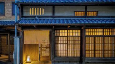 施設の正面 / 2