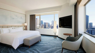 スイート キングベッド 1 台 コーナー