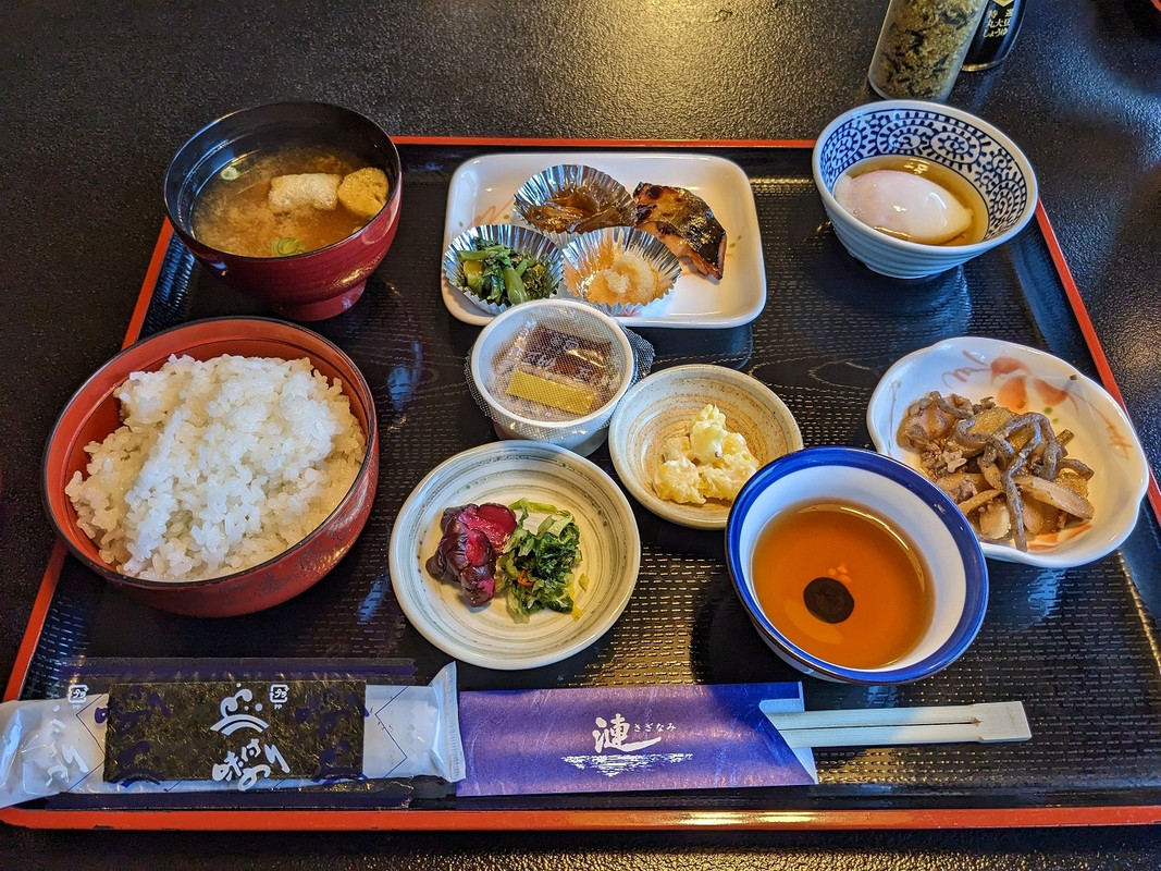 朝食