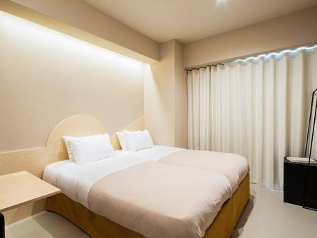 Section L Yushima / 5