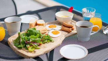 食事・飲み物 / 7