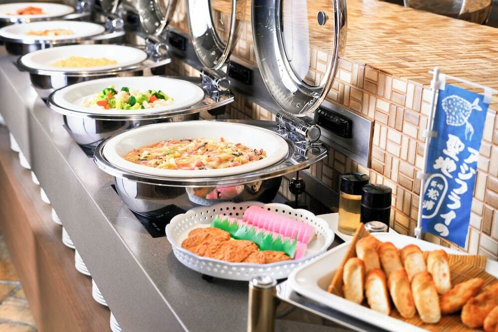 朝食