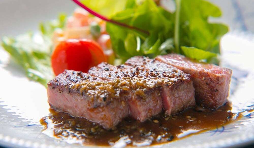 料理長厳選の国産黒毛和牛 / 1