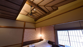 薄紅 ツインベッドルーム 禁煙