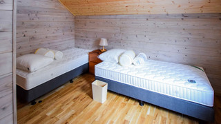 【コテージ B】2階建て2LDK (55平米) 無料WIFI 禁煙