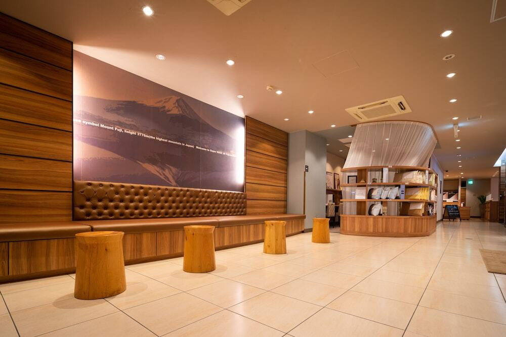 ロビー応接スペース