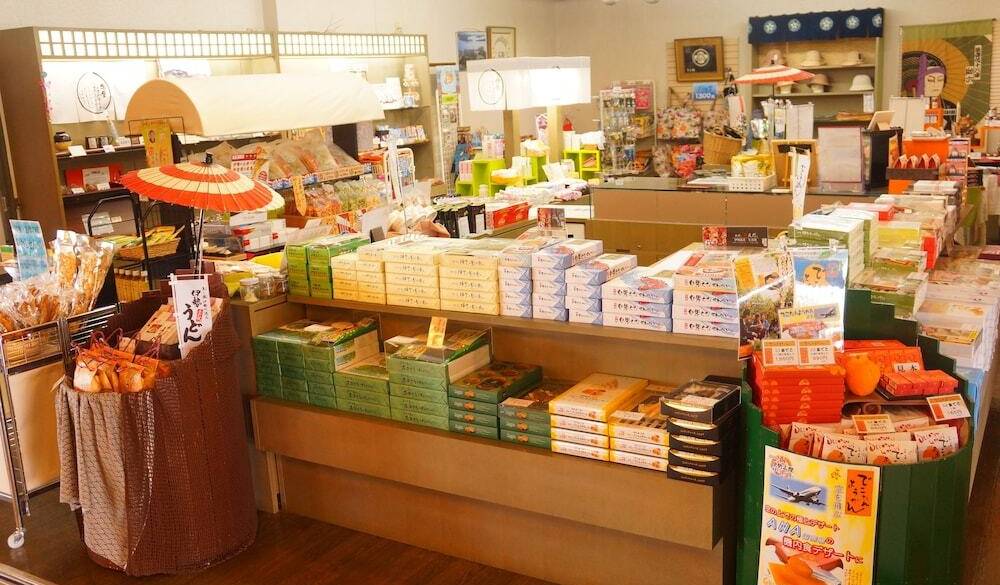 売店 / 2