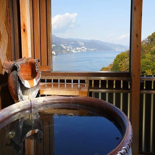 朝日を浴びながら
ゆったり温泉タイム / 1
