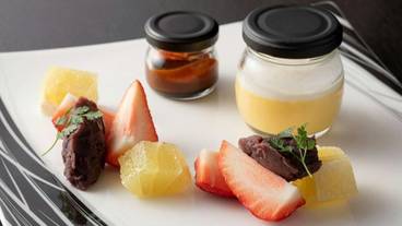 食事・飲み物 / 3