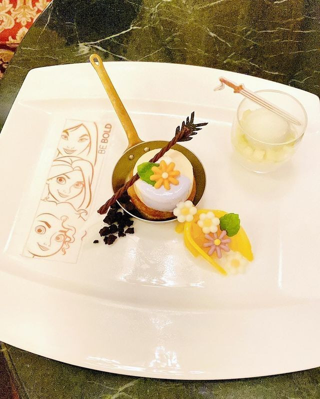 時期によってテーマが異なり、テーマに合わせた華やかな盛り付けと味わいを楽しめる。写真は“ディズニー・アルティメット・プリンセス・セレブレーション”パスタセットの一例 / 2