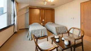 【最上階客室】河口湖ビュー禁煙 洋室ツインルーム