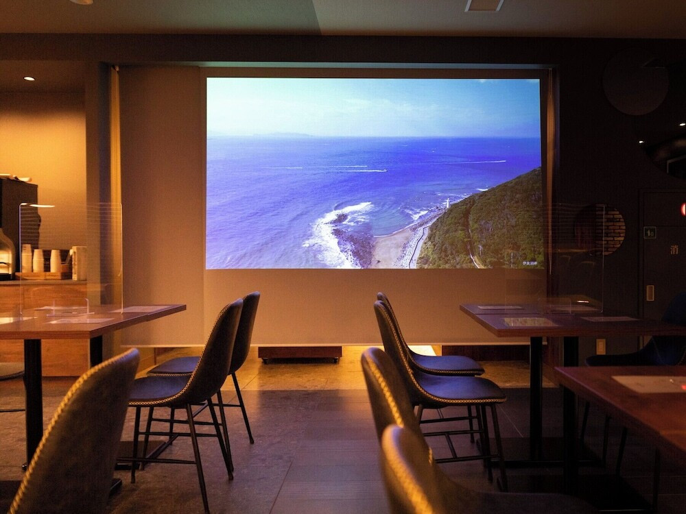 ロビーラウンジ