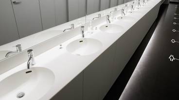 施設内の設備 / 13