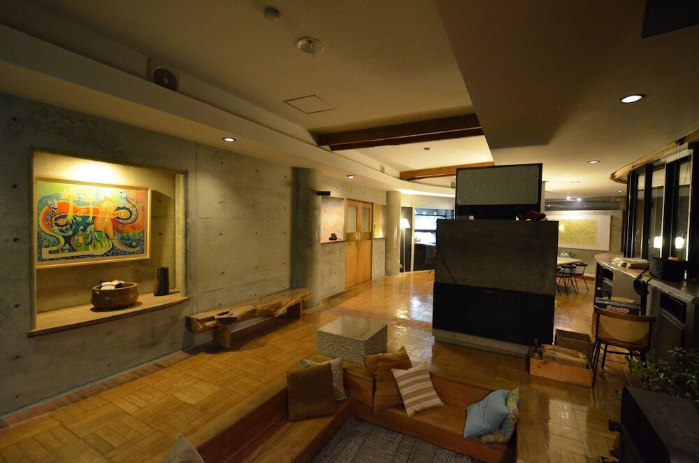 ロビーラウンジ