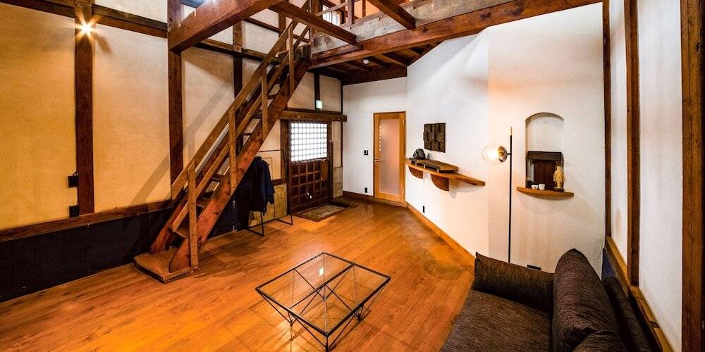 MARUJU棟メゾネット1階 / 3