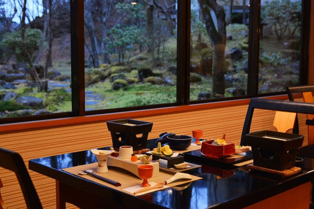 レストラン