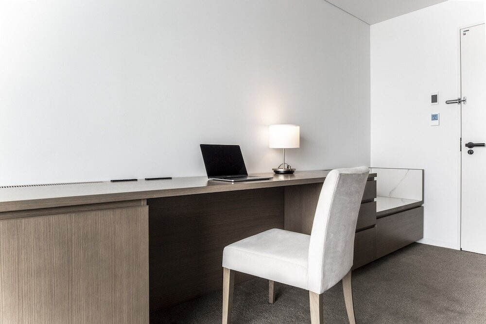 客室デスク一例