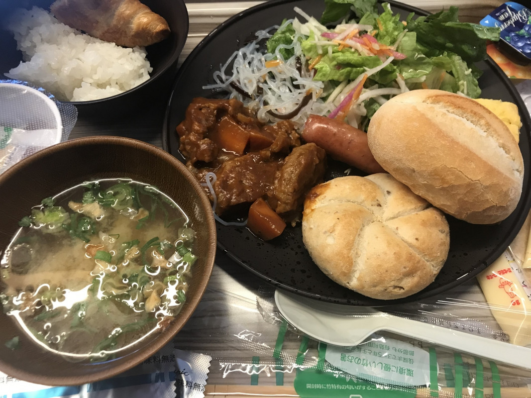 ヴュッフェの朝食