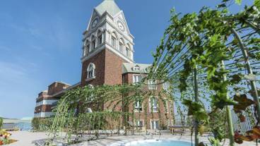 屋外スパ浴槽 / 1