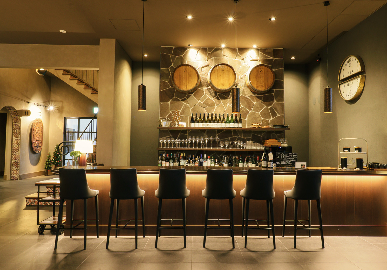 おしゃれなワイナリーでワイン＆美食を満喫3462630