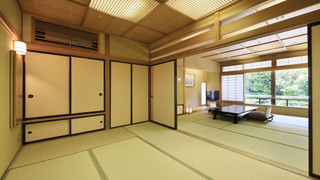 [源泉かけ流し客室檜風呂付]和洋室 禁煙