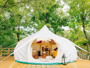 準備不要でラグジュアリーなキャンプができる「グランピング」3906950