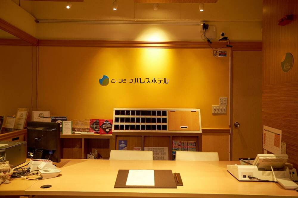 フロント