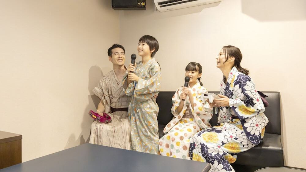 カラオケ ルーム