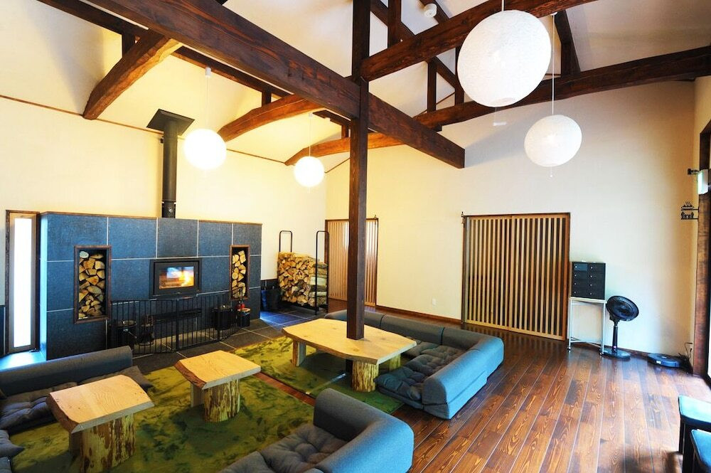 ロビーラウンジ