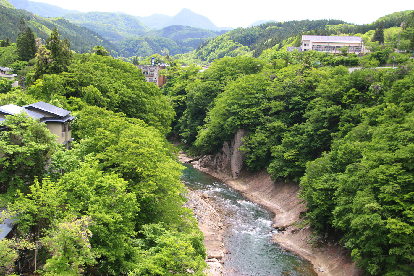 湯野上温泉駅付近（会津・下郷町）