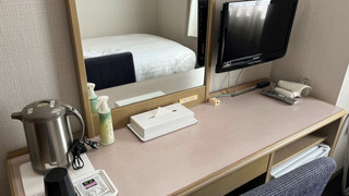 シングルルーム セミダブルベッド 1台 禁煙