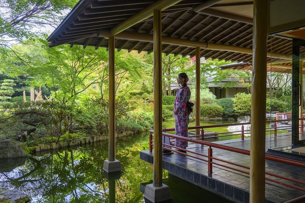 お休み処付きの広～い貸切風呂で“湯ったり”3393298