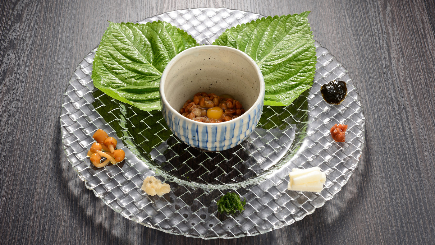 好みの薬味でいただく納豆は絶品！見た目も美しい朝ごはん4378181