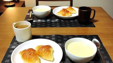 客室内のダイニングエリア / 7