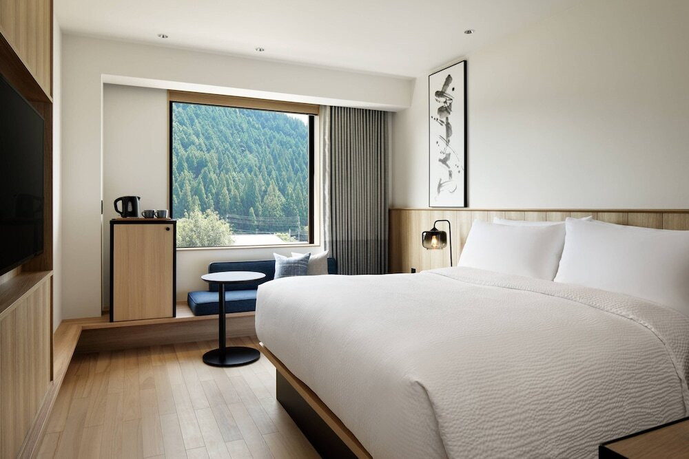 自然とマッチした、清潔感のある和モダンな「客室」3743762