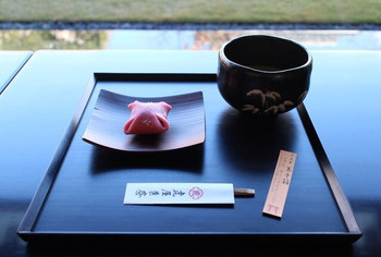 「虎屋菓寮 京都一条店 」 料理 33773038 玉手箱と京の調