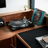 エースホテル京都（京都府 シティホテル）：レコードに触れるアナログ体験。お部屋で優雅なミュージックタイムを。 / 3
