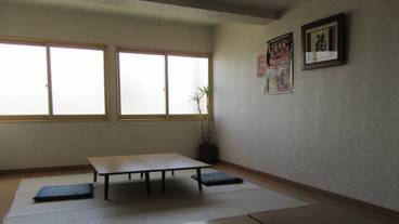 客室内のダイニングエリア / 9